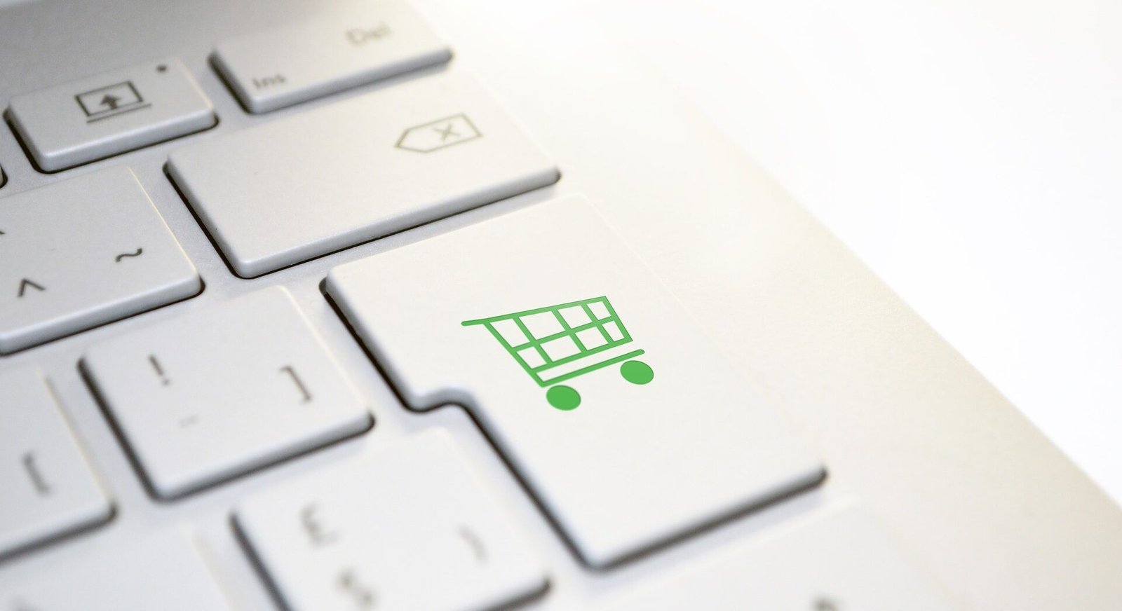 Tweedekans producten. Duurzaam online shoppen keyboard.