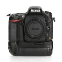 Nikon Nikon D610 + Grip - 20.384 kliks